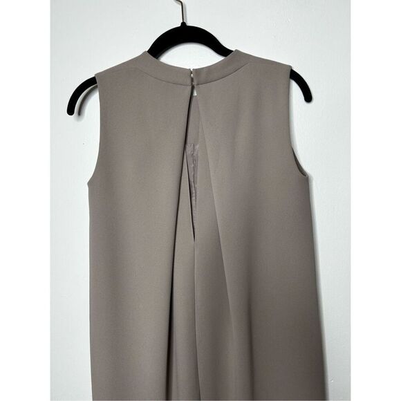 Vince Crepe Shift Dress in Tan Size 0 Professional Business Clean Girl Neutral - Picture 9 of 12